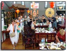 la chenille au restaurant en plein Pékin