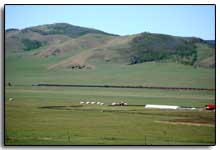 train de marchandises dans la plaine Mongole